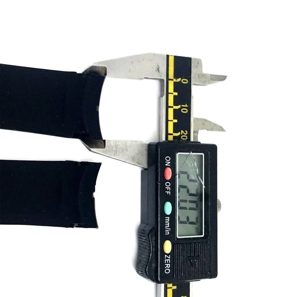 Men's Watch Band Replacement Black Rubber Strap 22mm Lug Grooved Black Buckle